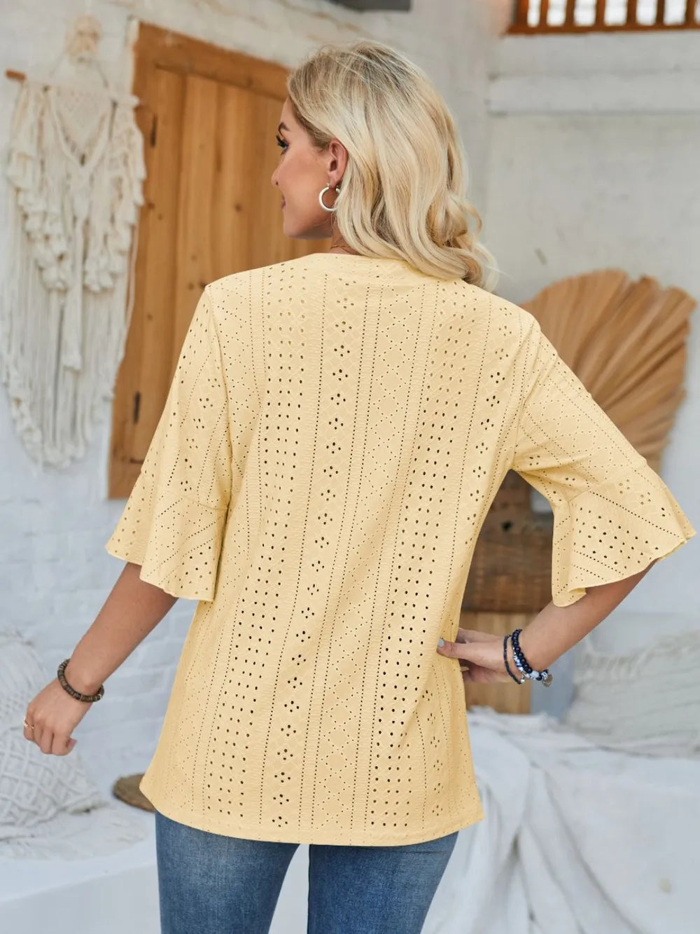 Eyelet Notched Half Sleeve T-shirt (3)