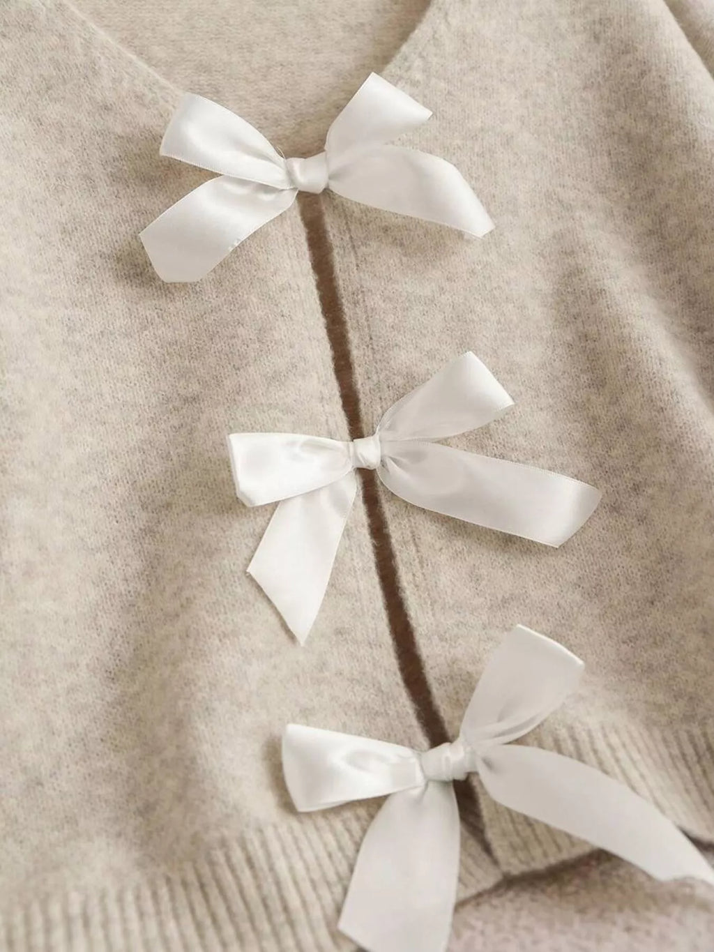 Bow-knot Front V-neck Knit Cardigan (2)
