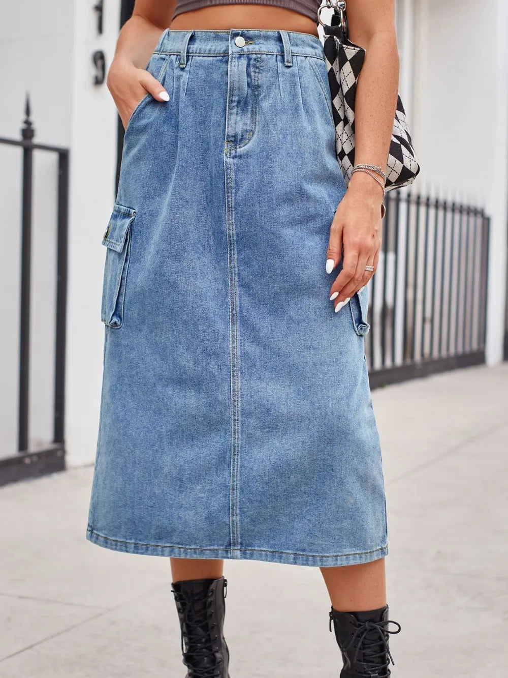 Slit Buttoned Denim Skirt Pockets (3)