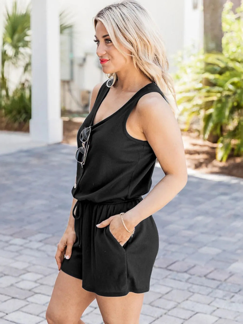 Scoop Neck Wide Strap Romper Pockets (8)