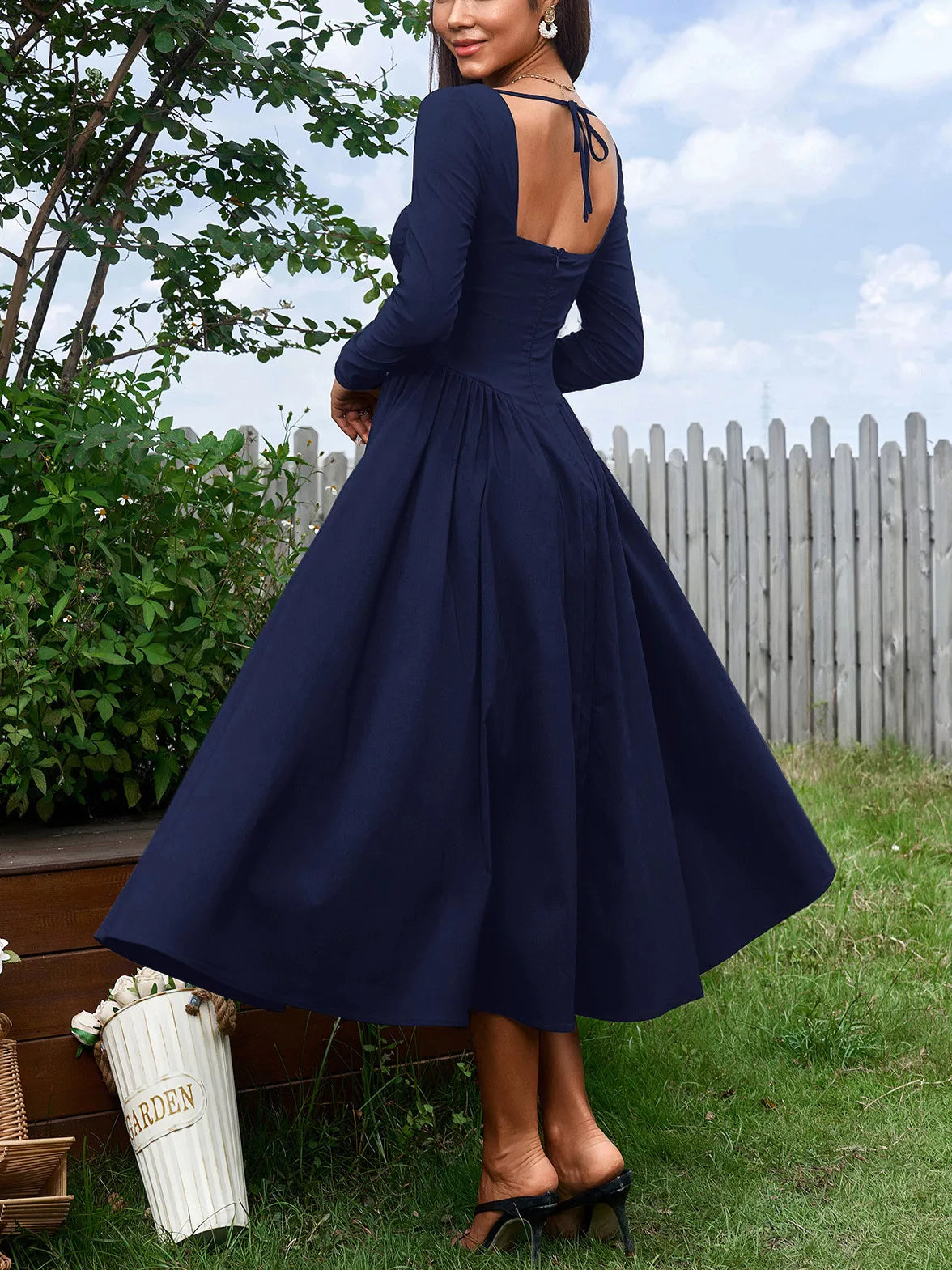 Sweetheart Neckline Long Sleeve A-line Midi Dress (17)