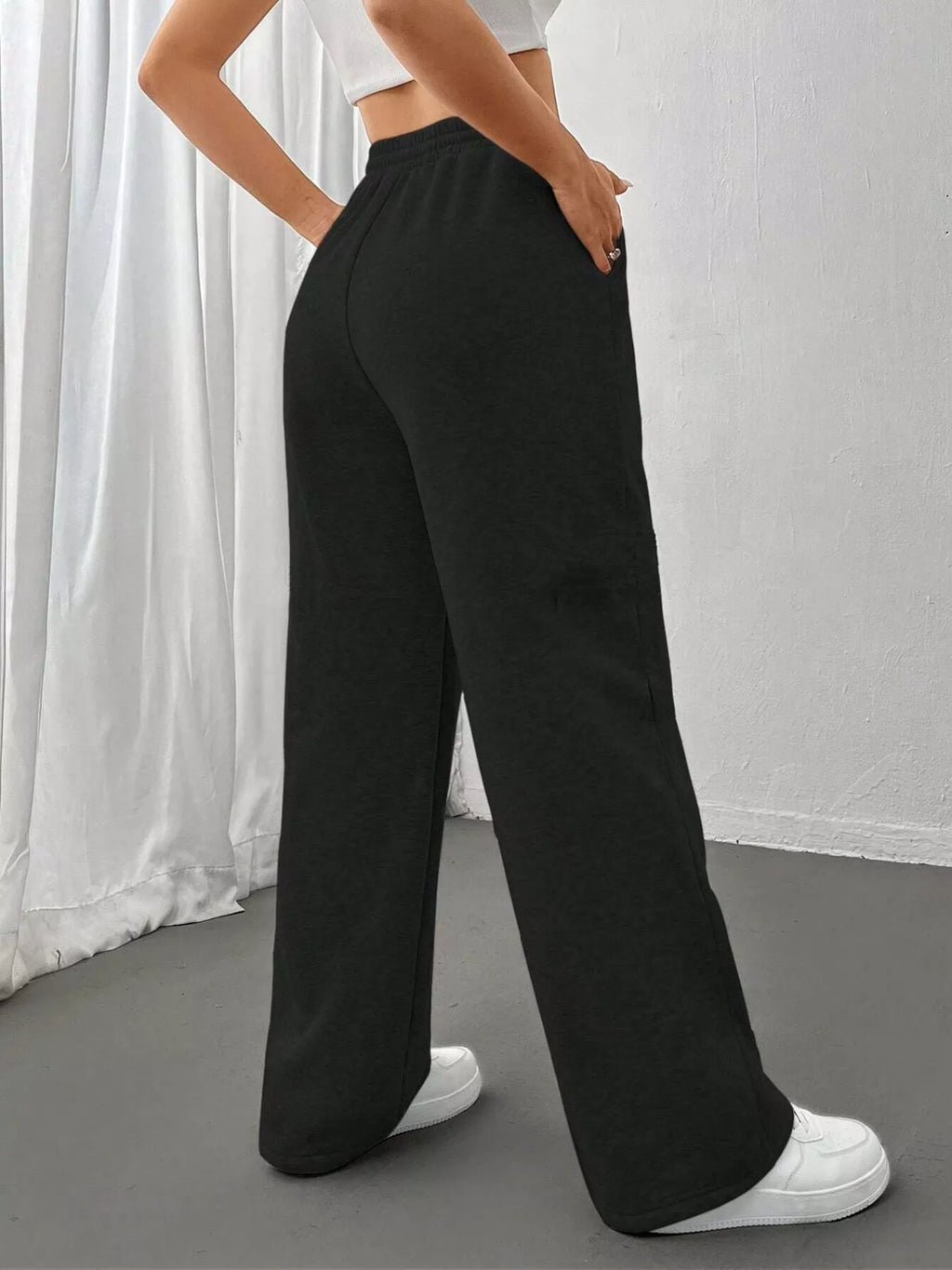 Relaxed Fit Drawstring Waist Solid Pants (3)