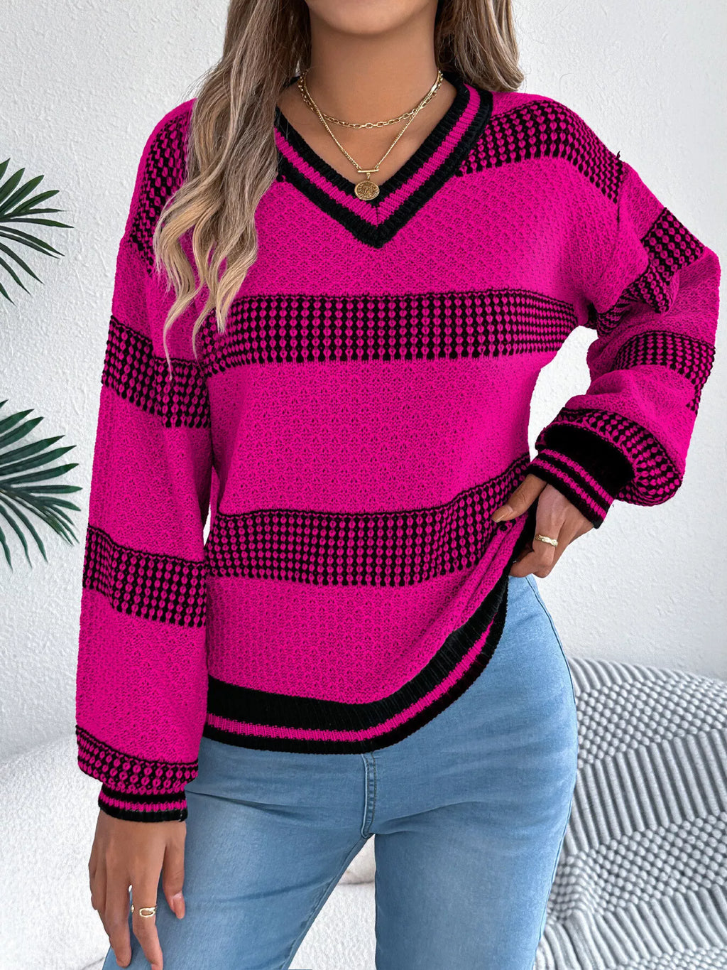 Contrast Striped V-neck Sweater (15)