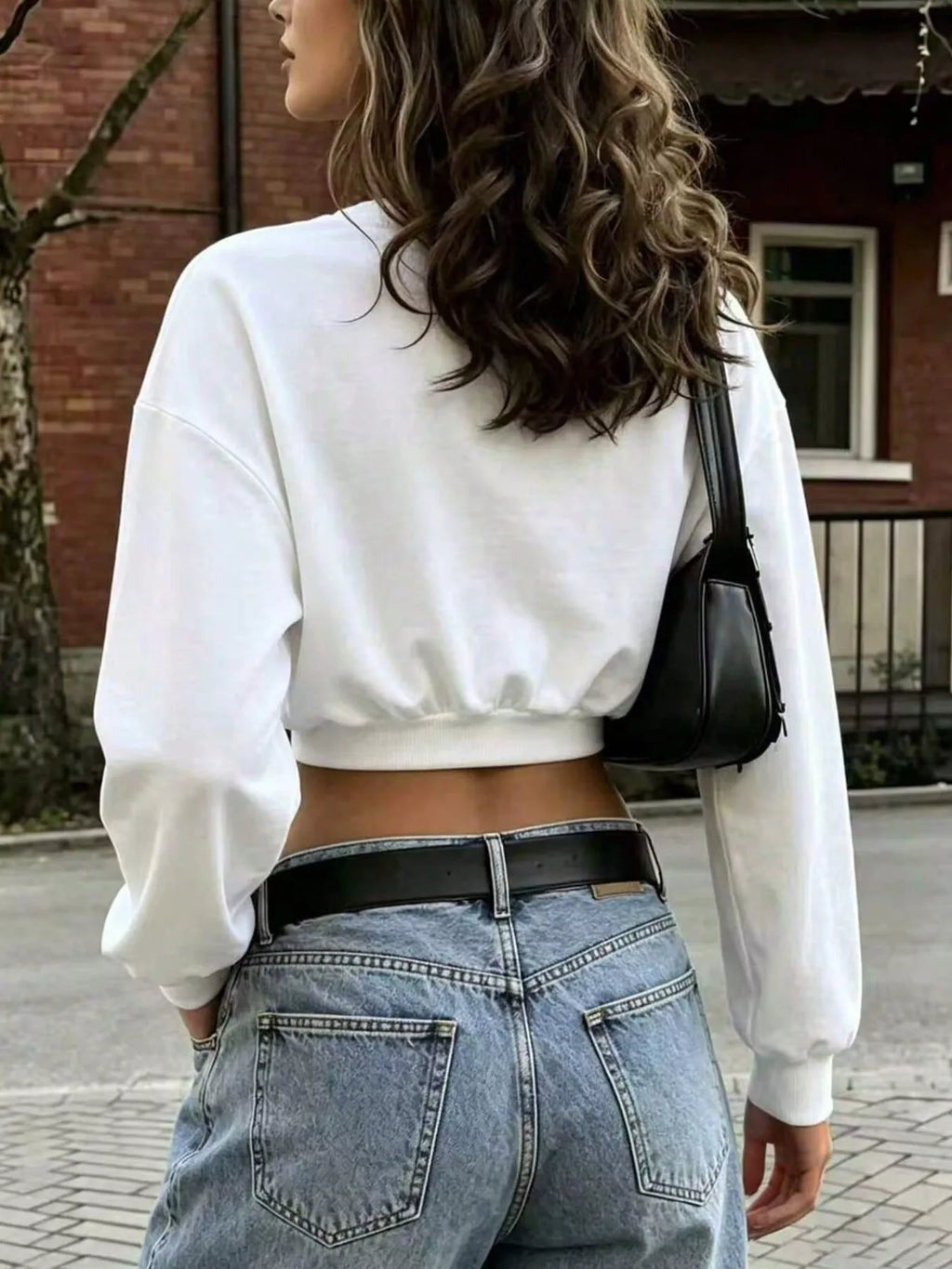 Long Sleeve Crop Sweatshirt (3)