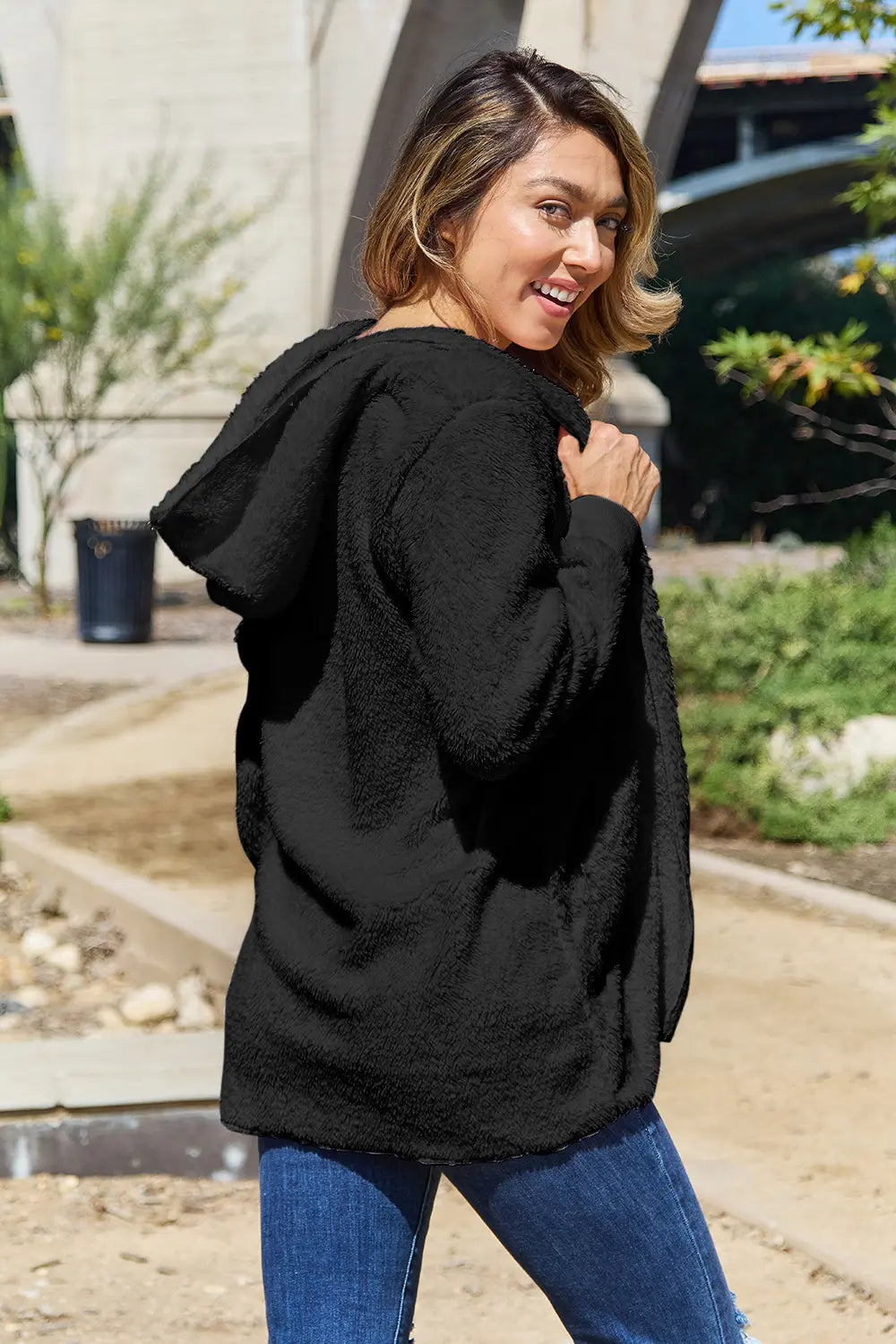 Full Size Teddy Hooded Jacket Pockets (3)