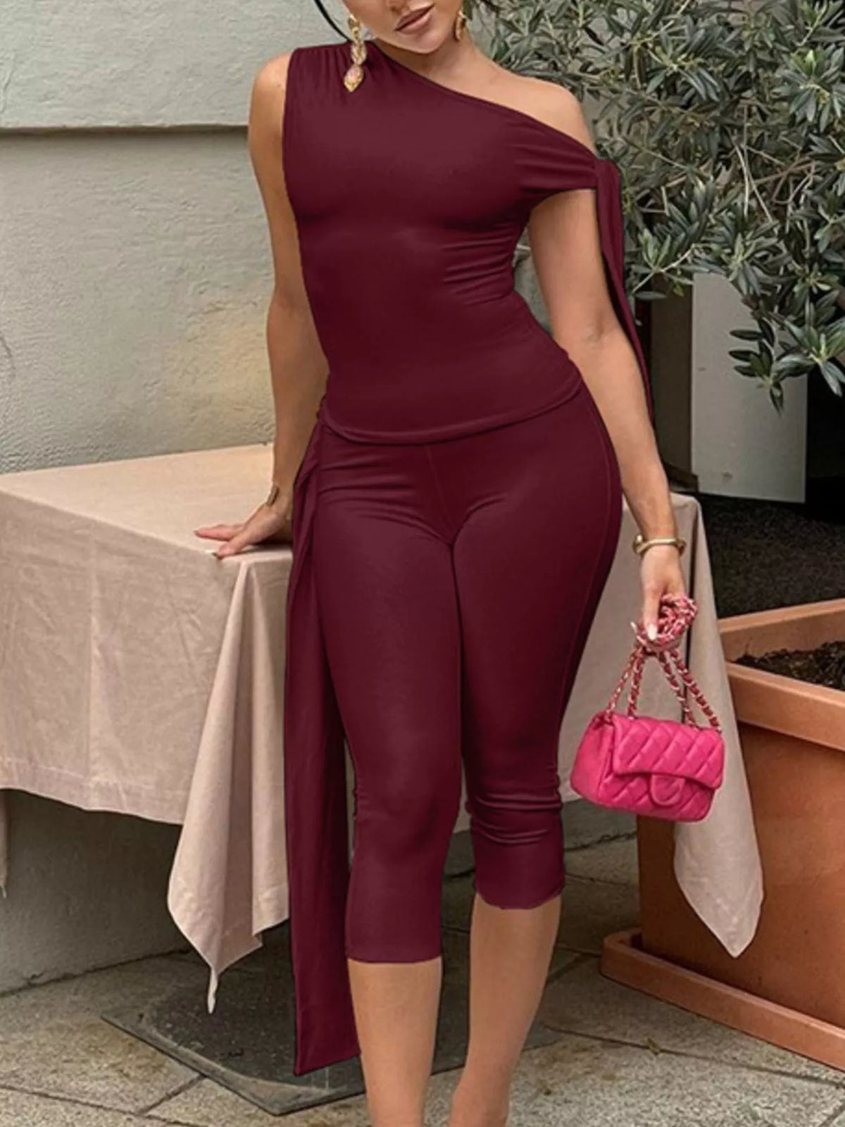 Asymmetrical One-shoulder Top Capris Set (15)