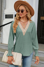 V-neck Flounce Sleeve T-shirt (20)