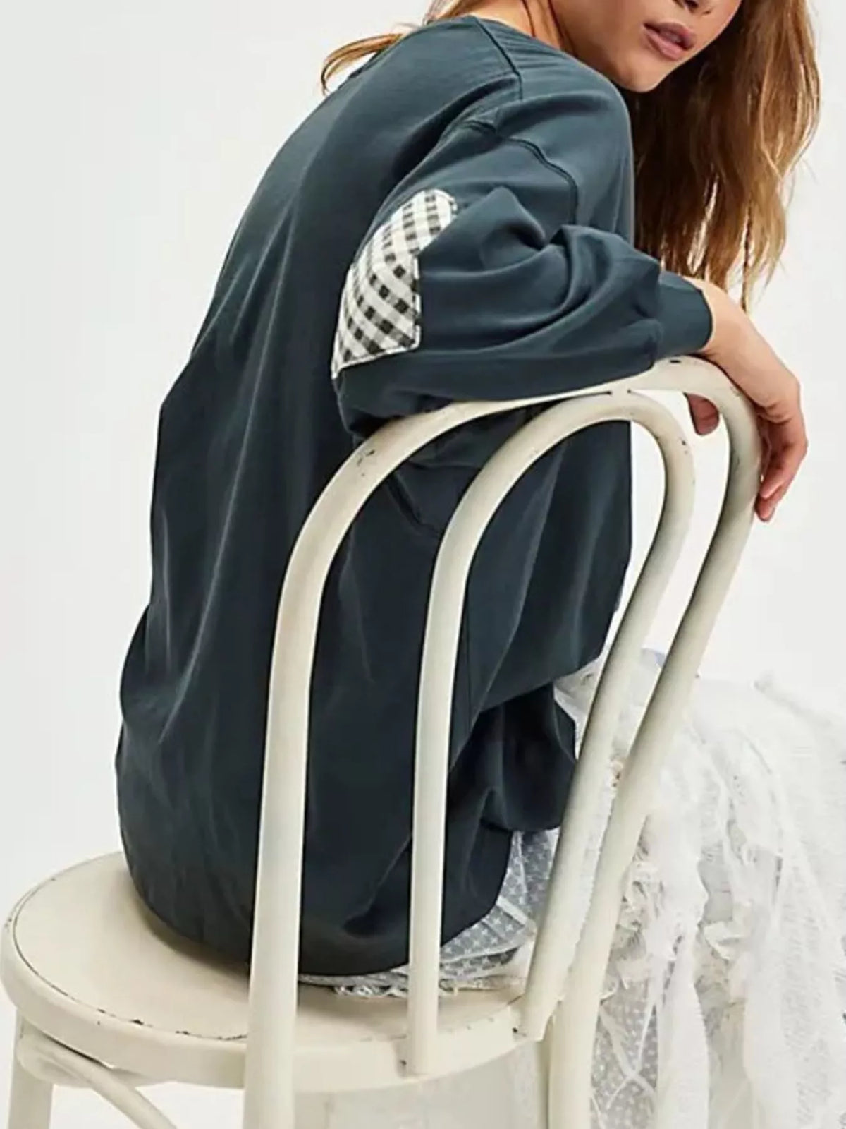 Heart Patch Long Sleeve Sweatshirt (8)
