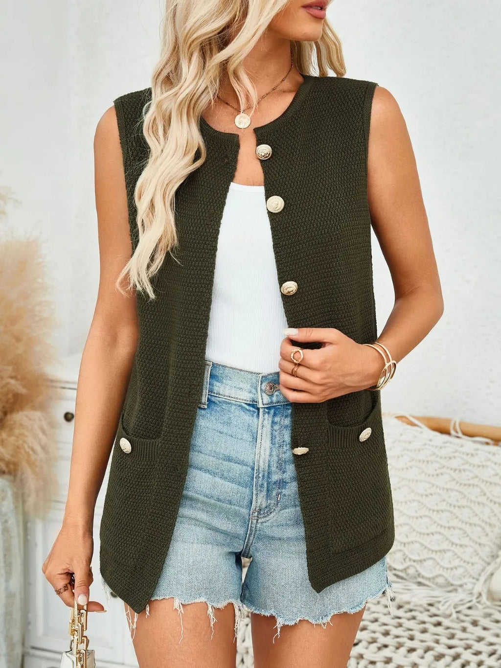 Button Down Round Neck Knit Vest (4)