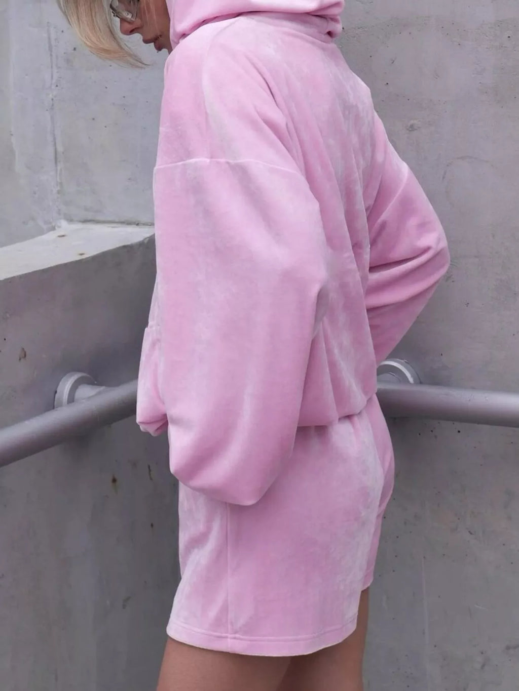Zip Up Hooded Outerwear Shorts Set (18)