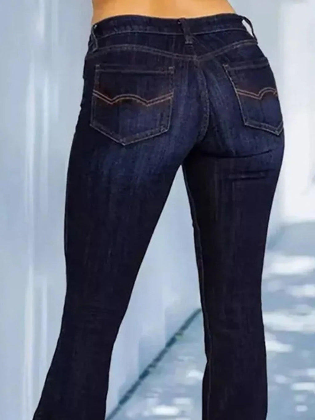 Full Size Wash Flare Jeans Pockets Plus (3)