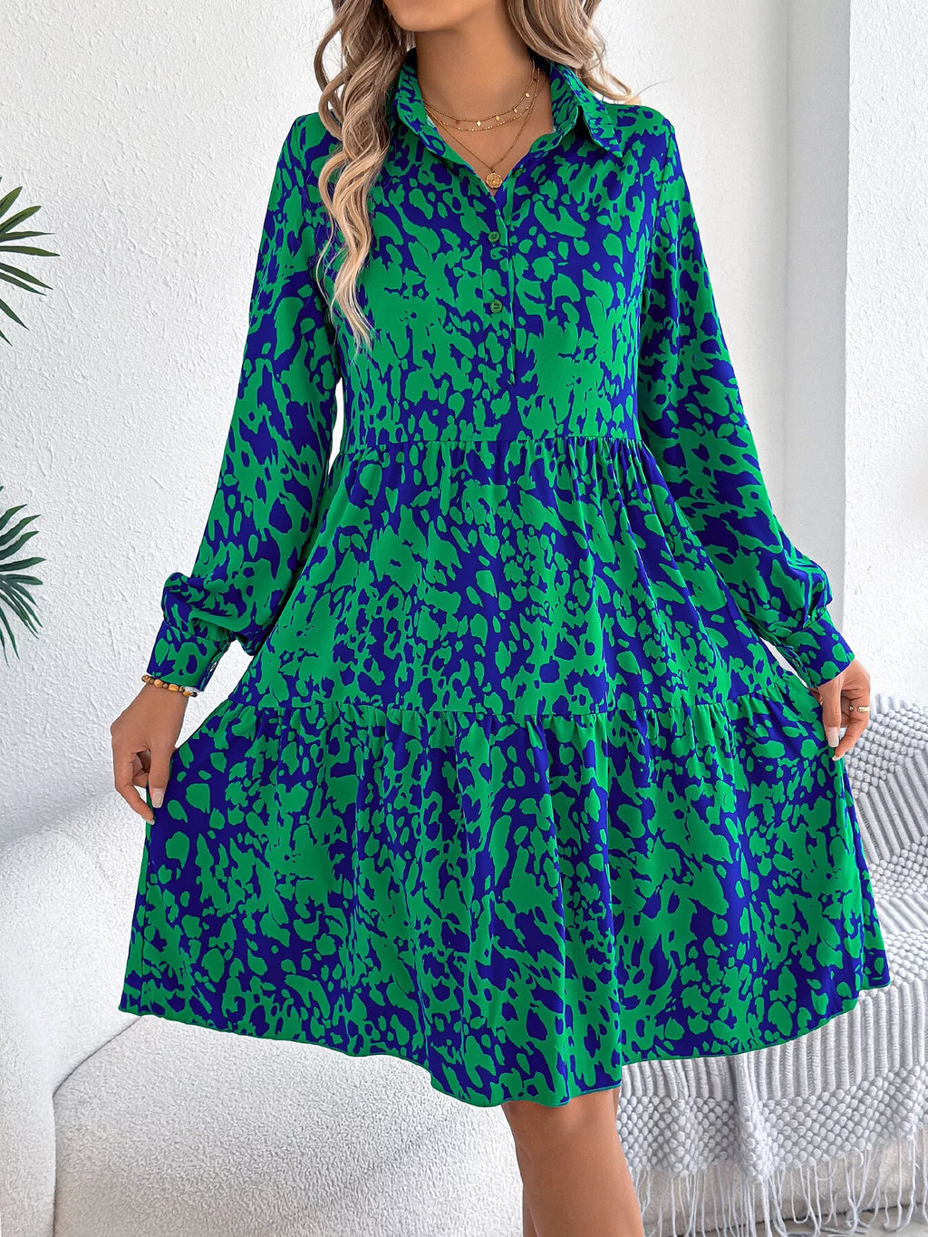 Printed Collared Neck Long Sleeve Dress (3)
