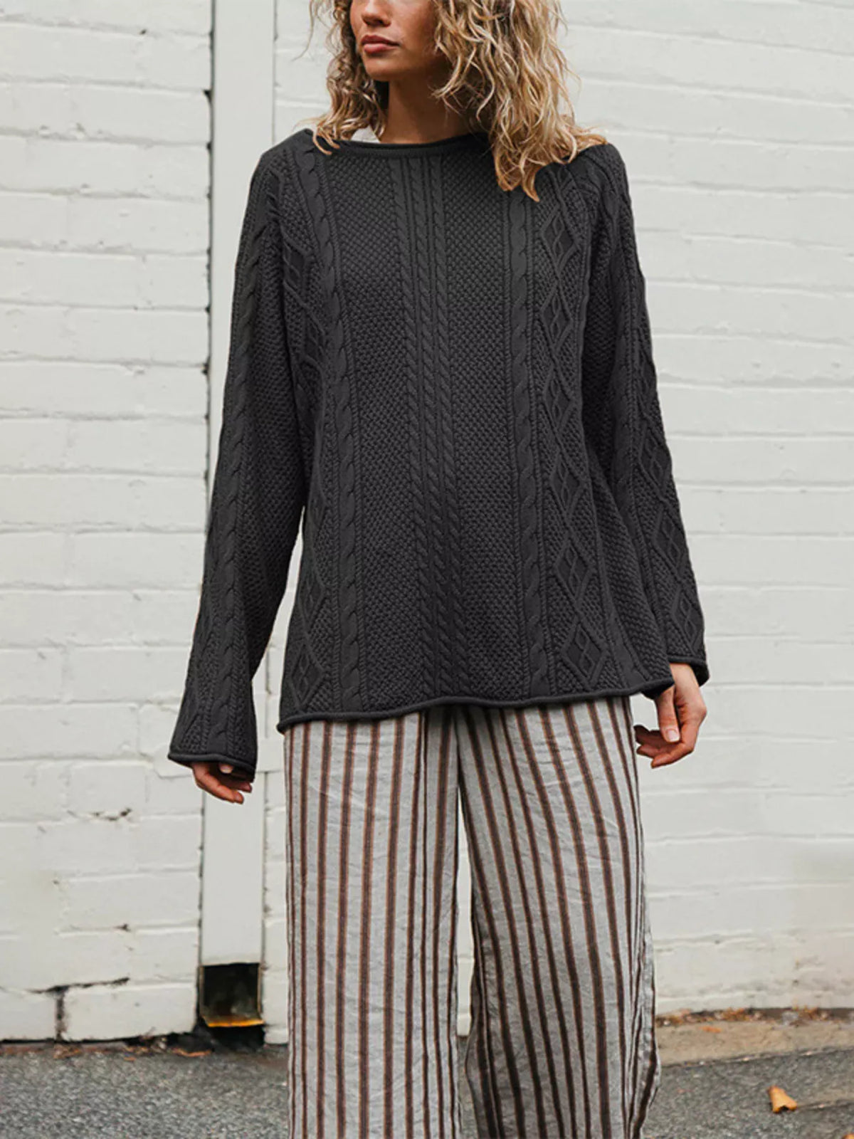 Crew Neck Cable-knit Sweater (2)