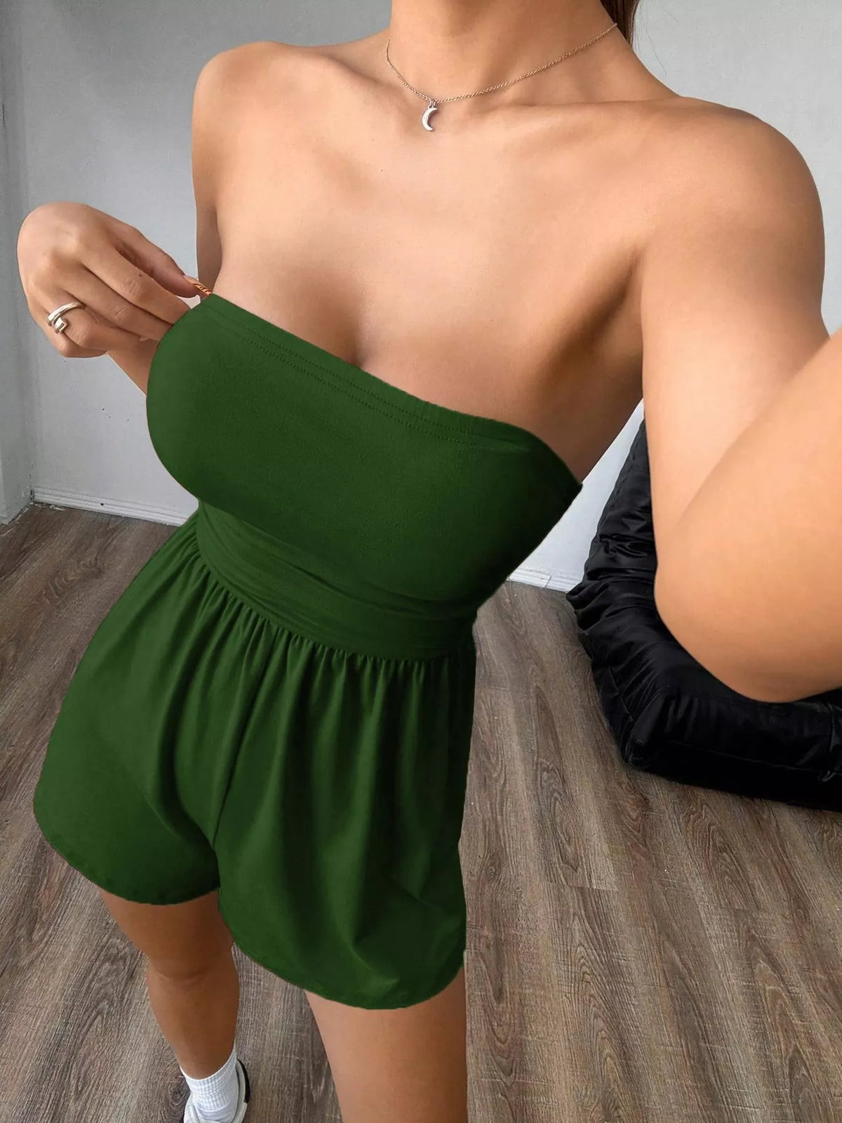 Chic Strapless Ruched Waist Romper (5)