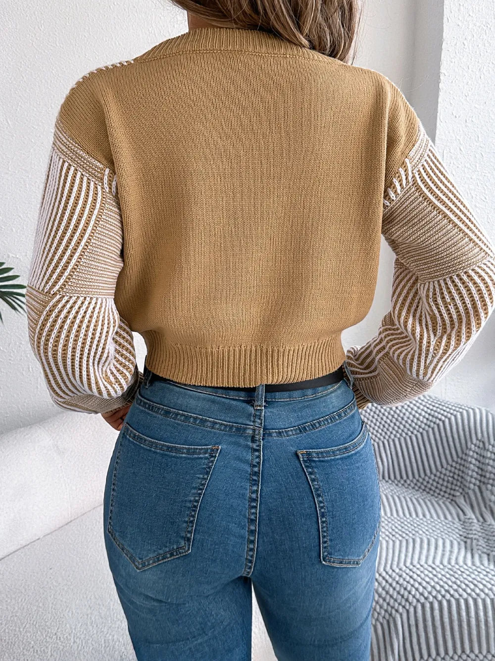 Striped V-neck Long Sleeve Sweater (9)