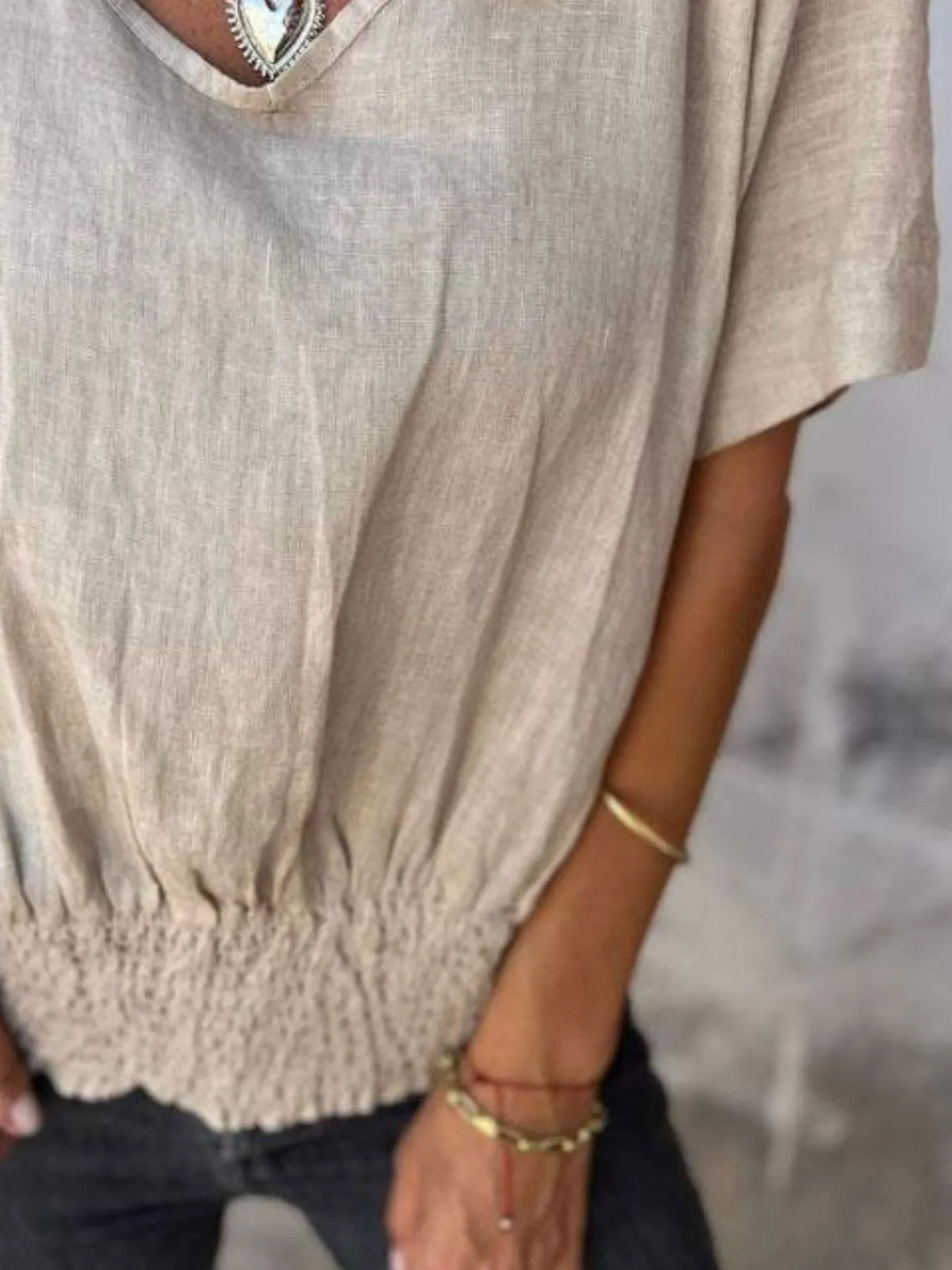 Full Size Smocked Hem V-neck Relaxed Fit T-shirt Plus (9)