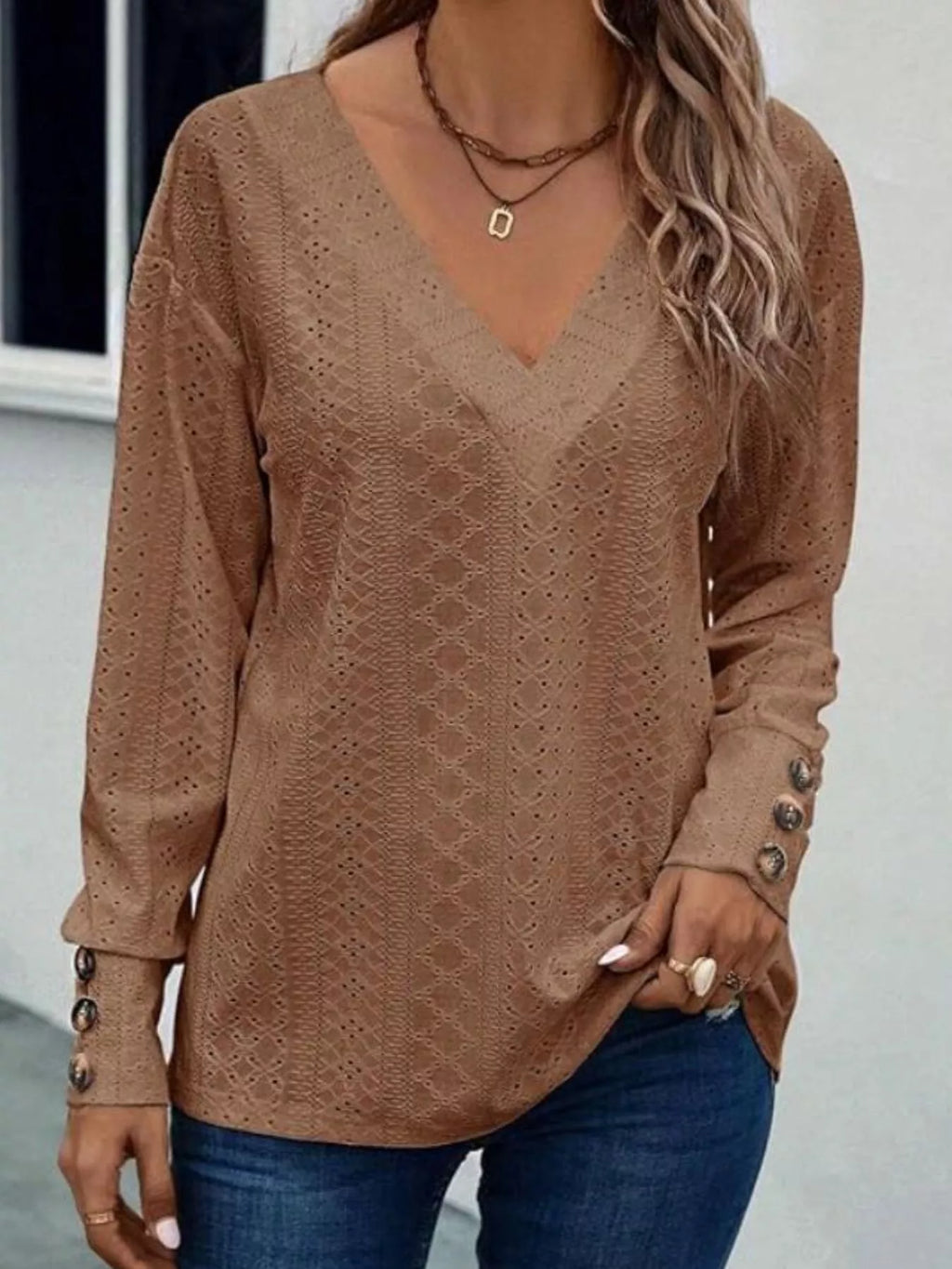 Eyelet V-neck Long Sleeve T-shirt (19)