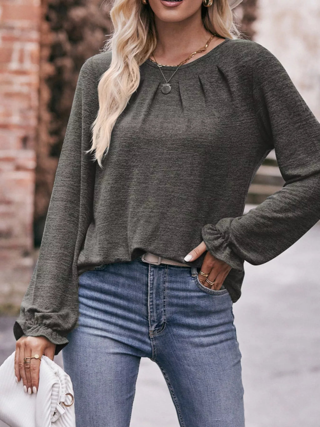 Ruffle Cuff Long Sleeve T-shirt (27)