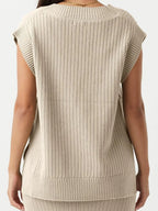 Ribbed V-neck Sweater Vest (9)