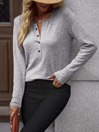 Round Neck Buttoned Long Sleeve T-shirt (3)
