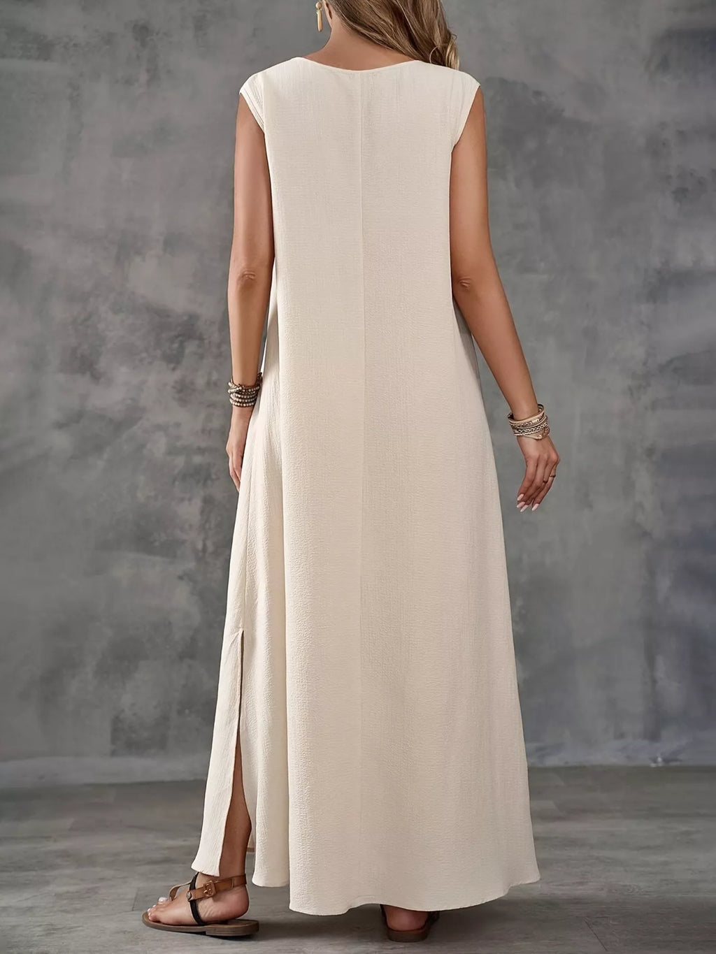 Sleeveless V-neck Side-slit Maxi Dress (4)
