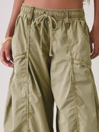 High-waisted Cargo Wide-leg Pants (32)