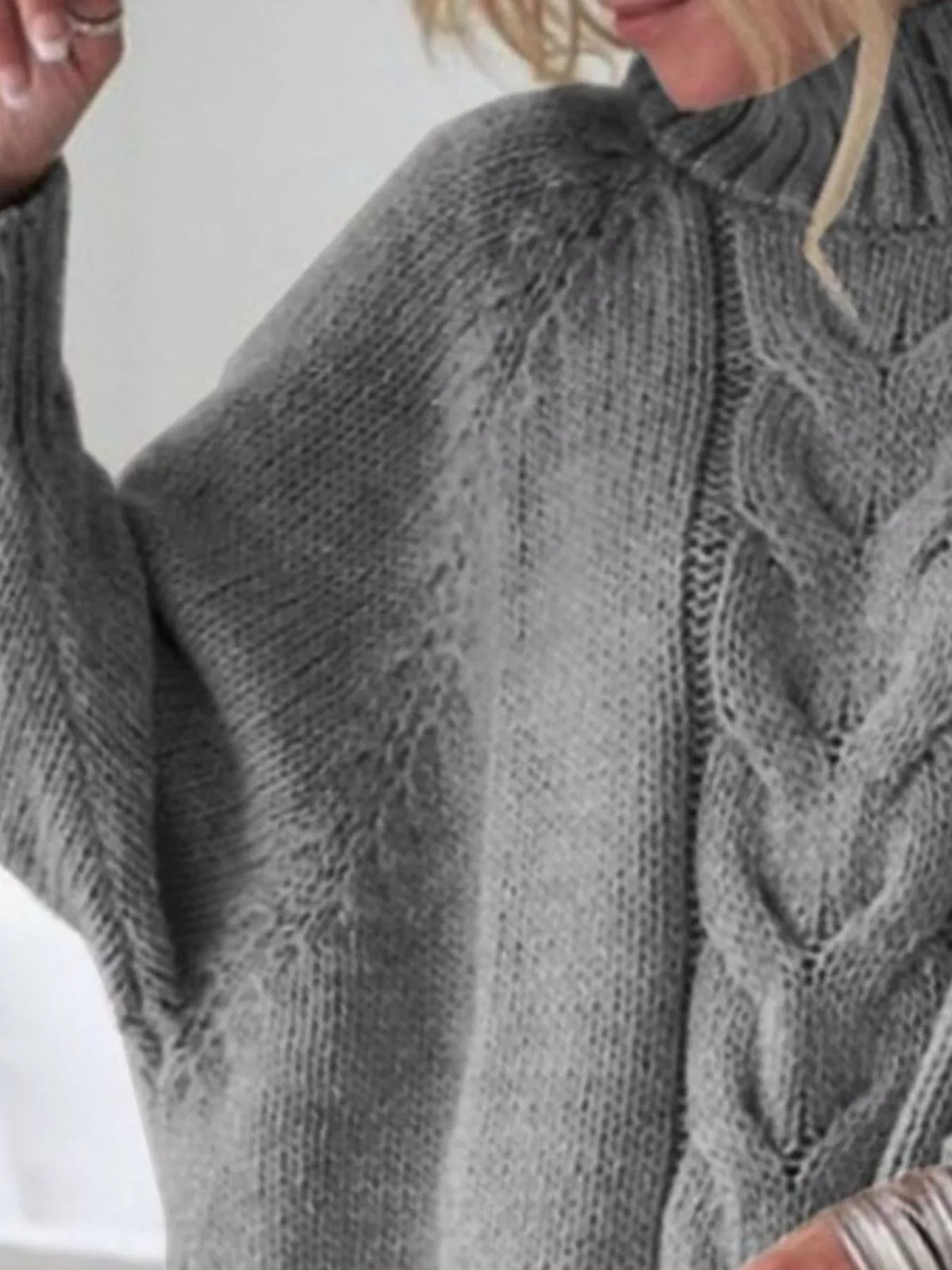 Cable-knit Long Sleeve Sweater (12)