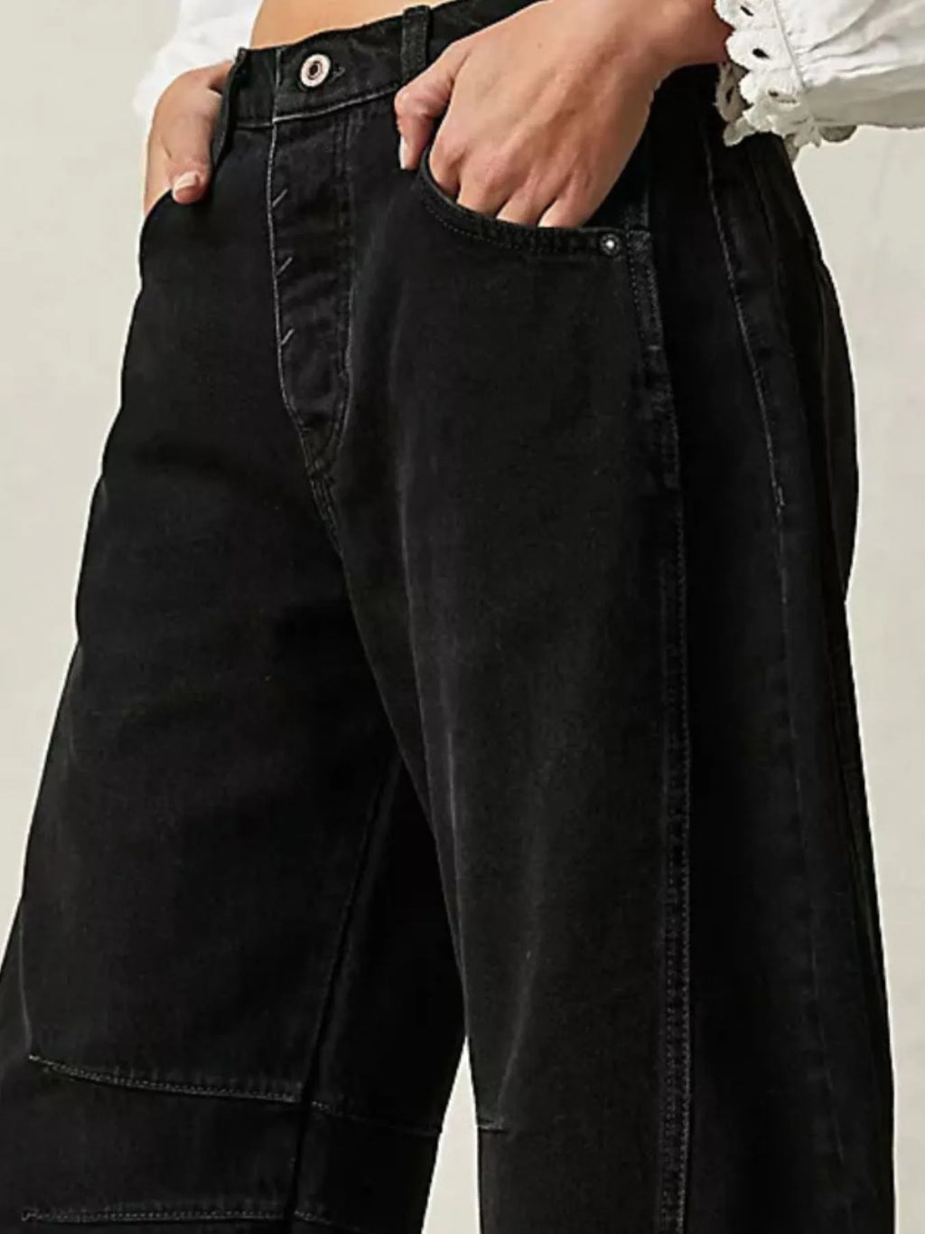 Wide Leg Relaxed Fit Jeans (9)