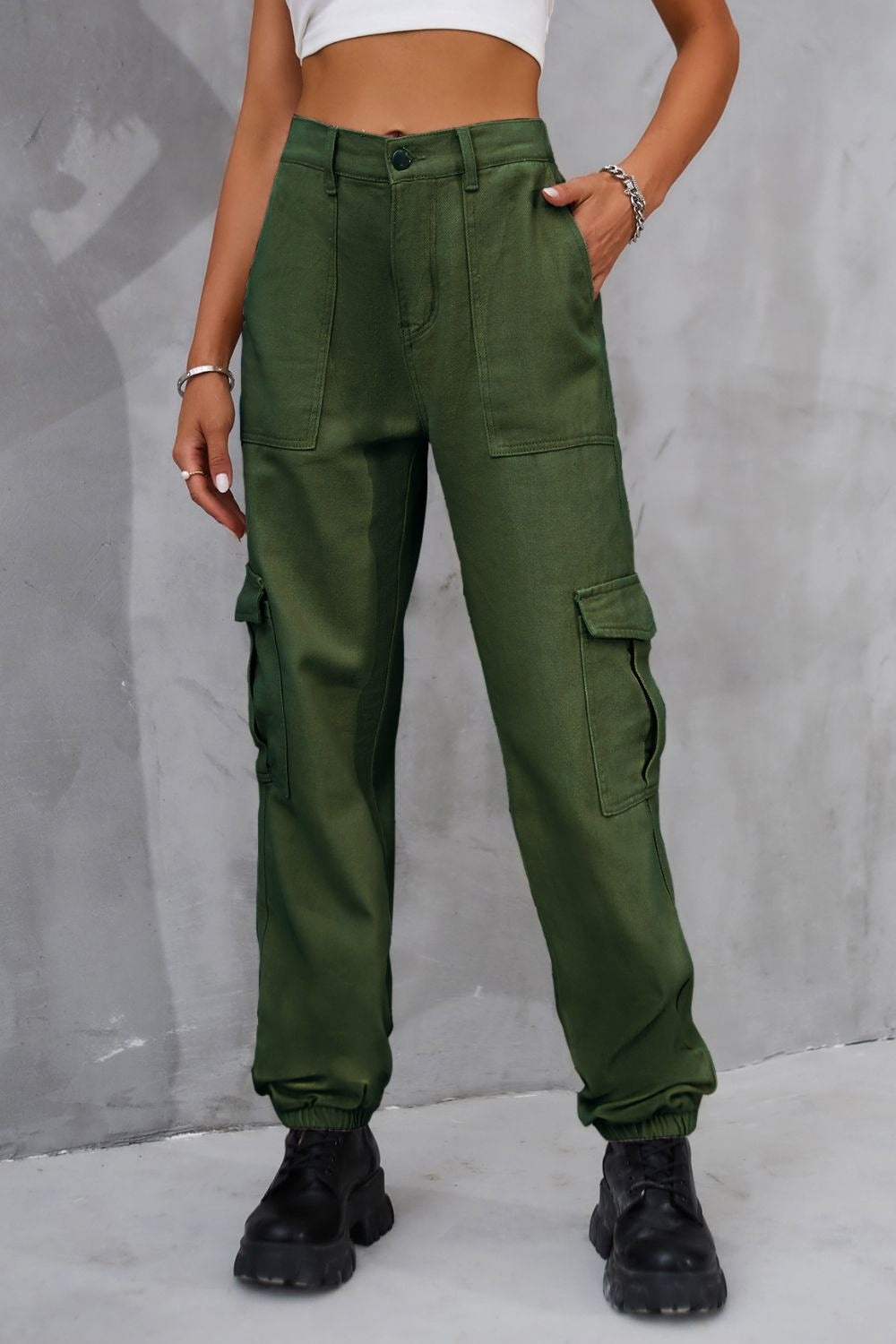 Buttoned High-Waisted Jeans with Pockets