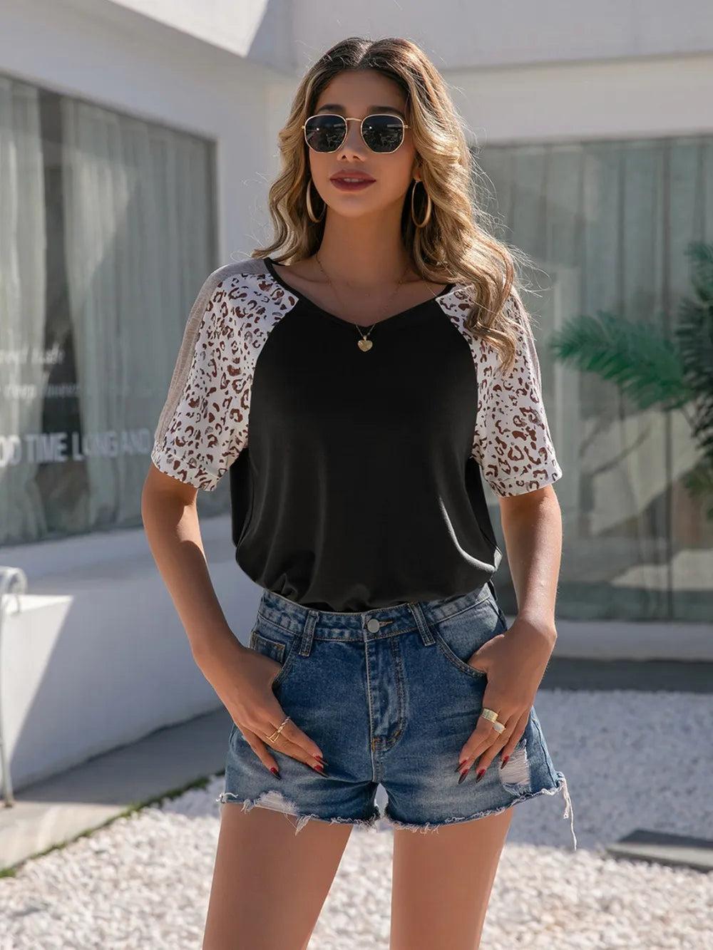 Leopard Round Neck Short Sleeve T-shirt (4)