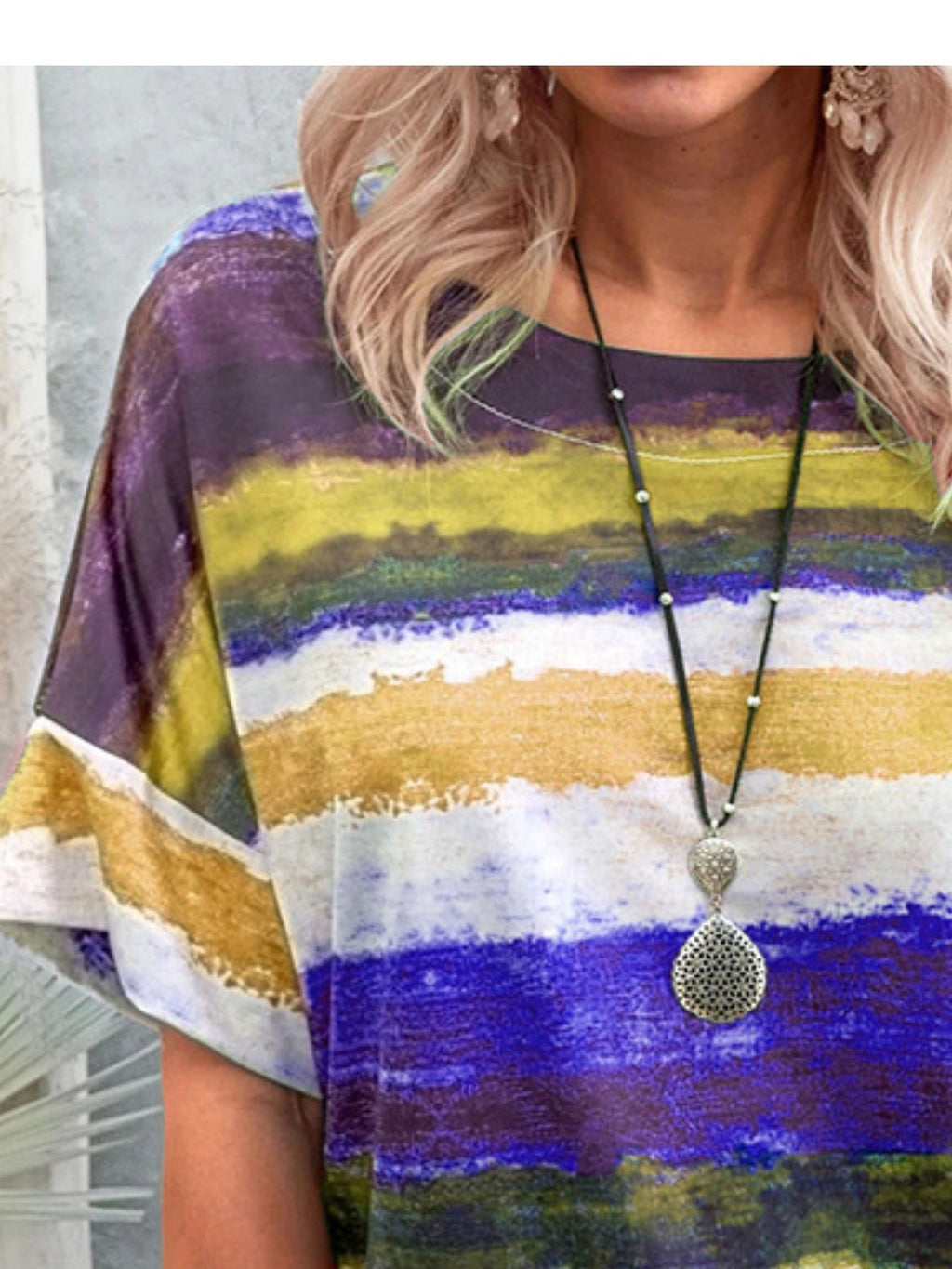 Contrast Round Neck Casual T-shirt (5)