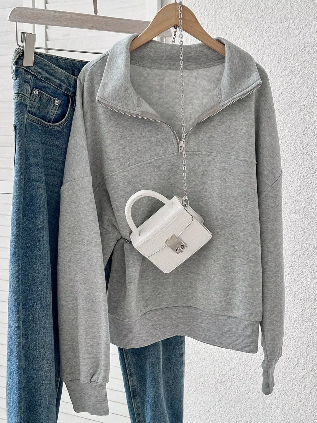 Quarter-zip Dropped Shoulder Sweatshirt (5)