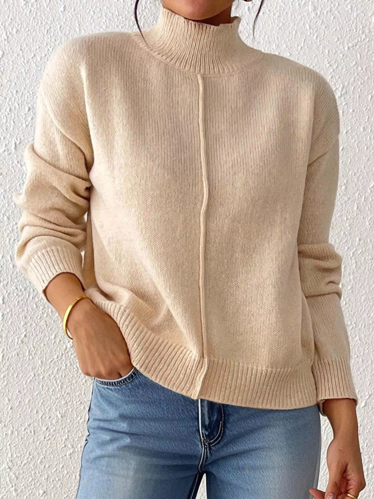 Center Seam Detail Turtleneck Sweater (9)