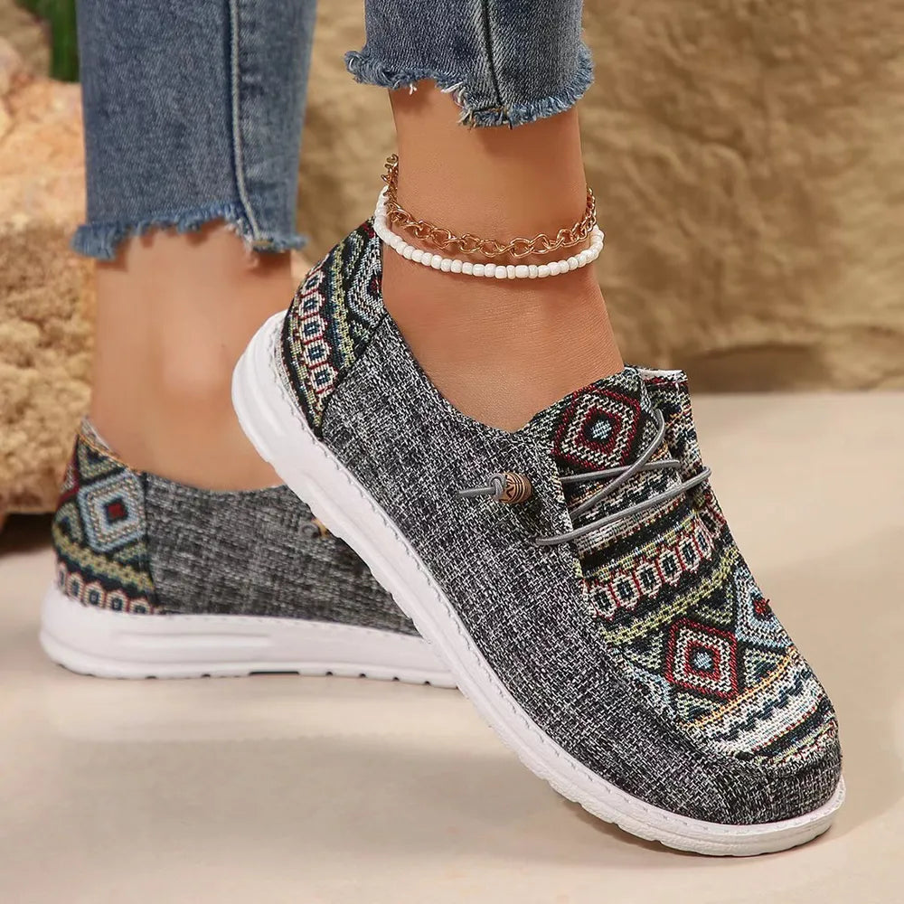 Geometric Round Toe Flat Slip-ons (2)
