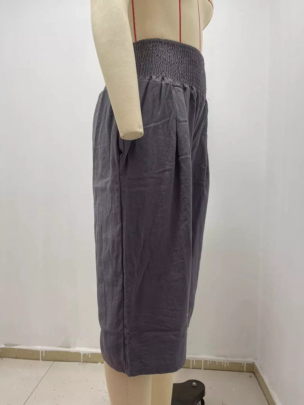 Smocked Wide-leg Capri Pants (3)