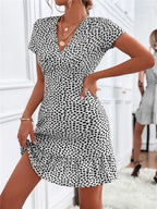 Printed Ruffled Hem V-neck Short Sleeve Mini Dress (30)