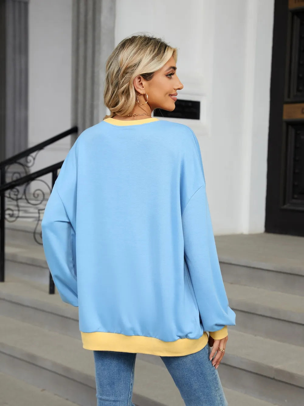 Contrast Round Neck Long Sleeve Sweatshirt (18)