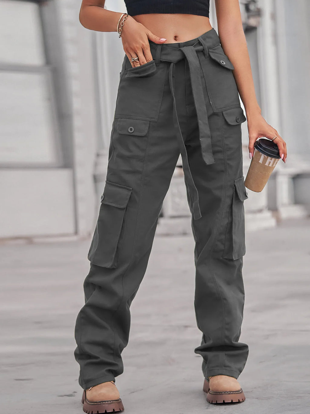 High-waisted Multi-pocket Cargo Jeans (12)