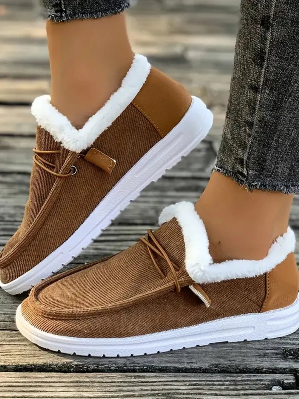 Fluff Round Toe Flat Slip-ons (3)