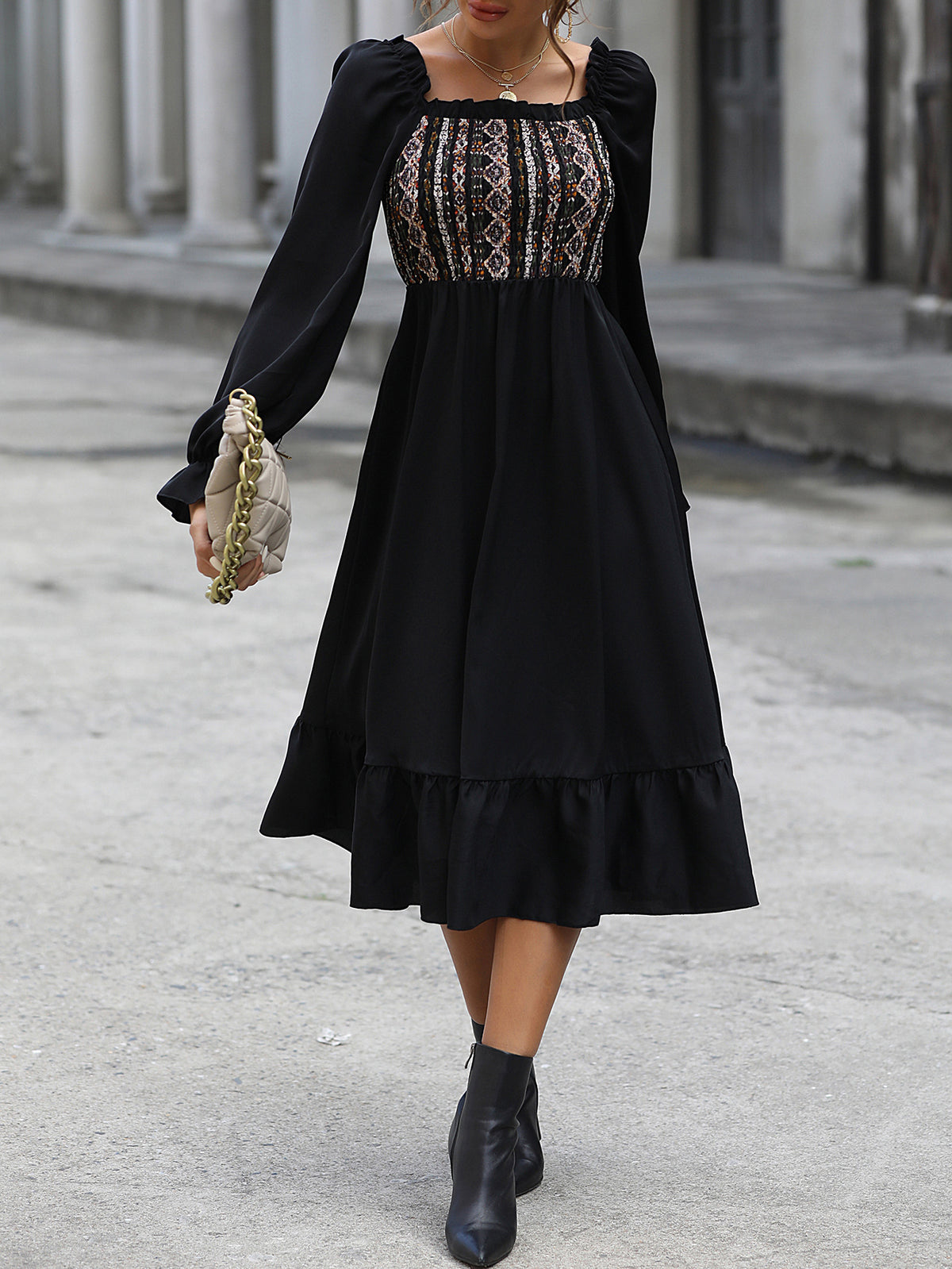 Square-neck Cinched Midi Dress photo 7