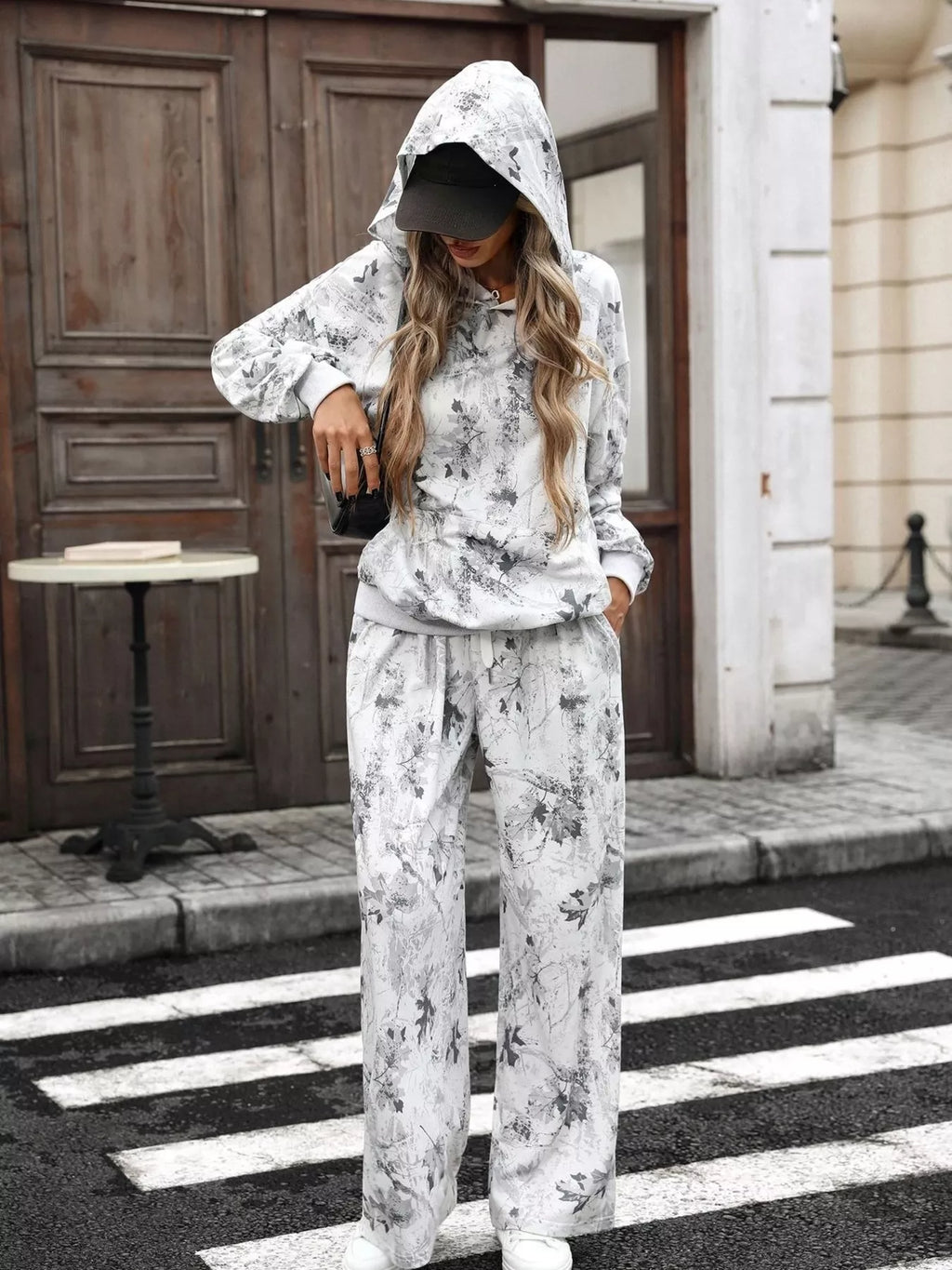 Printed Long Sleeve Hoodie Pants Set (11)