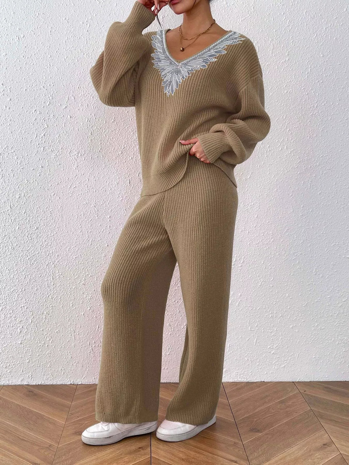 V-neck Sweater Pants Set (3)