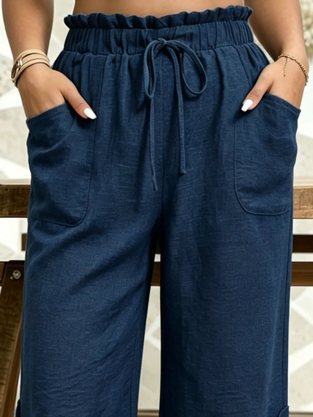High-waisted Drawstring Capris (20)