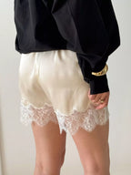 Lace Trim Elastic Waist Shorts (4)