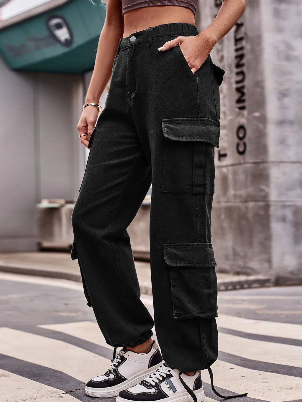Casual Wide Leg Cargo Jeans (15)