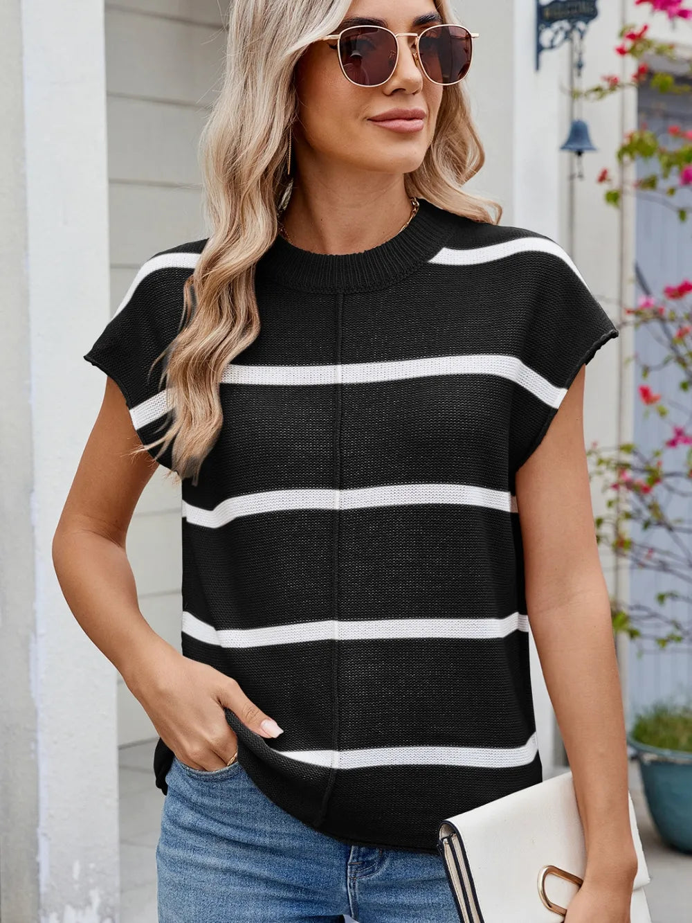 Exposed Seam Contrast Striped Round Neck Knit Top (11)