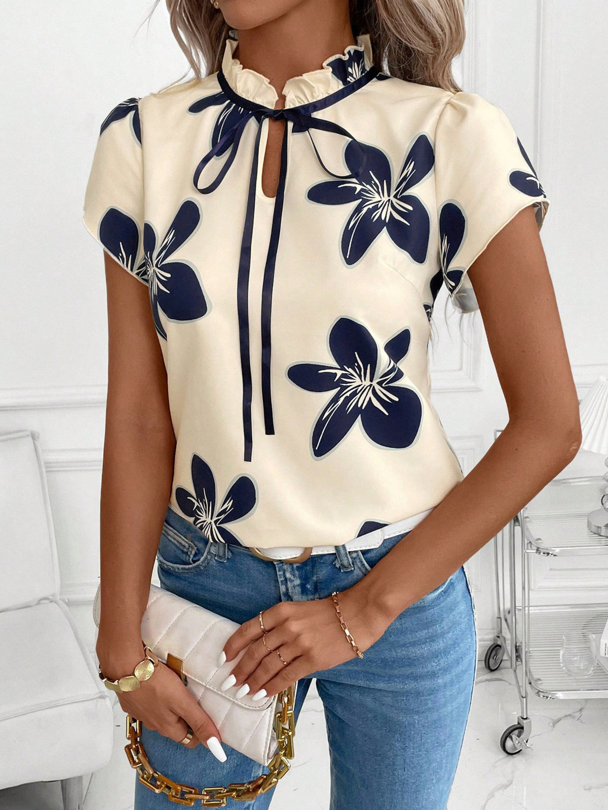Tie Neck Short Sleeve Blouse (6)