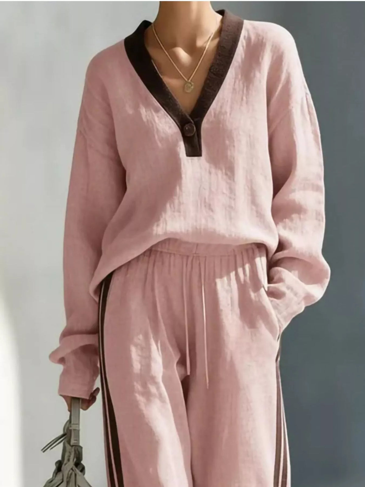 Contrast V-neck Top Striped Pants Set (7)