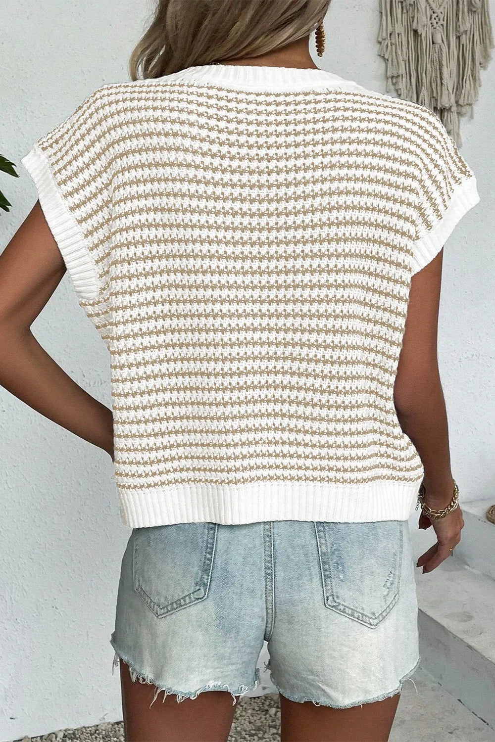 Striped Round Neck Sweater Vest (26)
