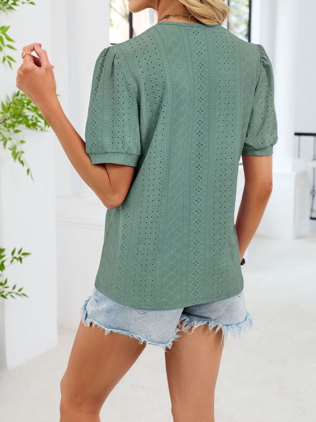 V-neck Short Sleeve T-shirt (5)
